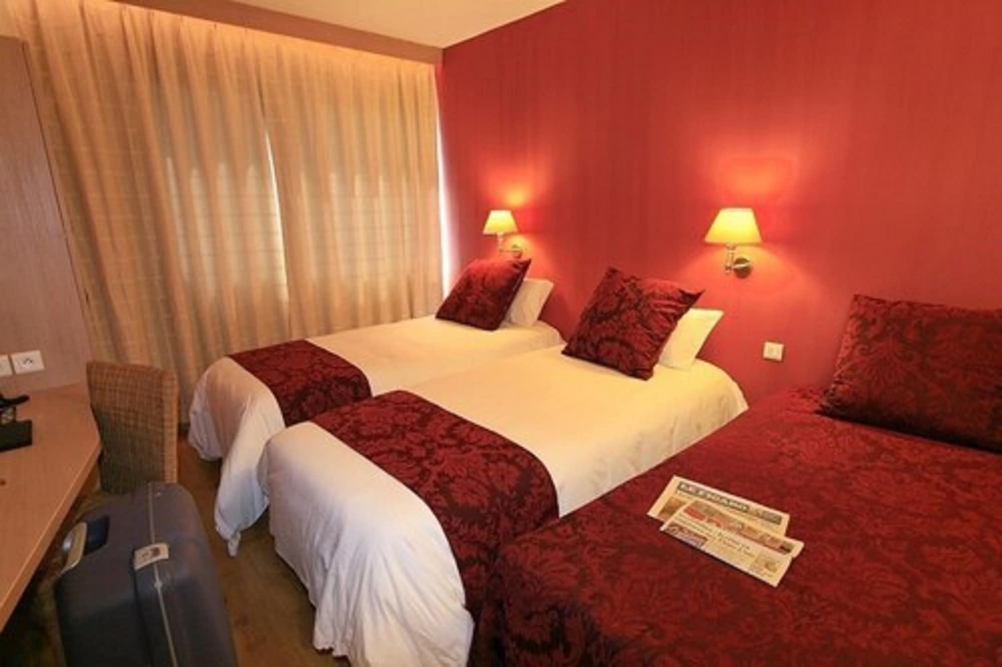 נים Logis Nimotel Hotel Cosy מראה חיצוני תמונה
