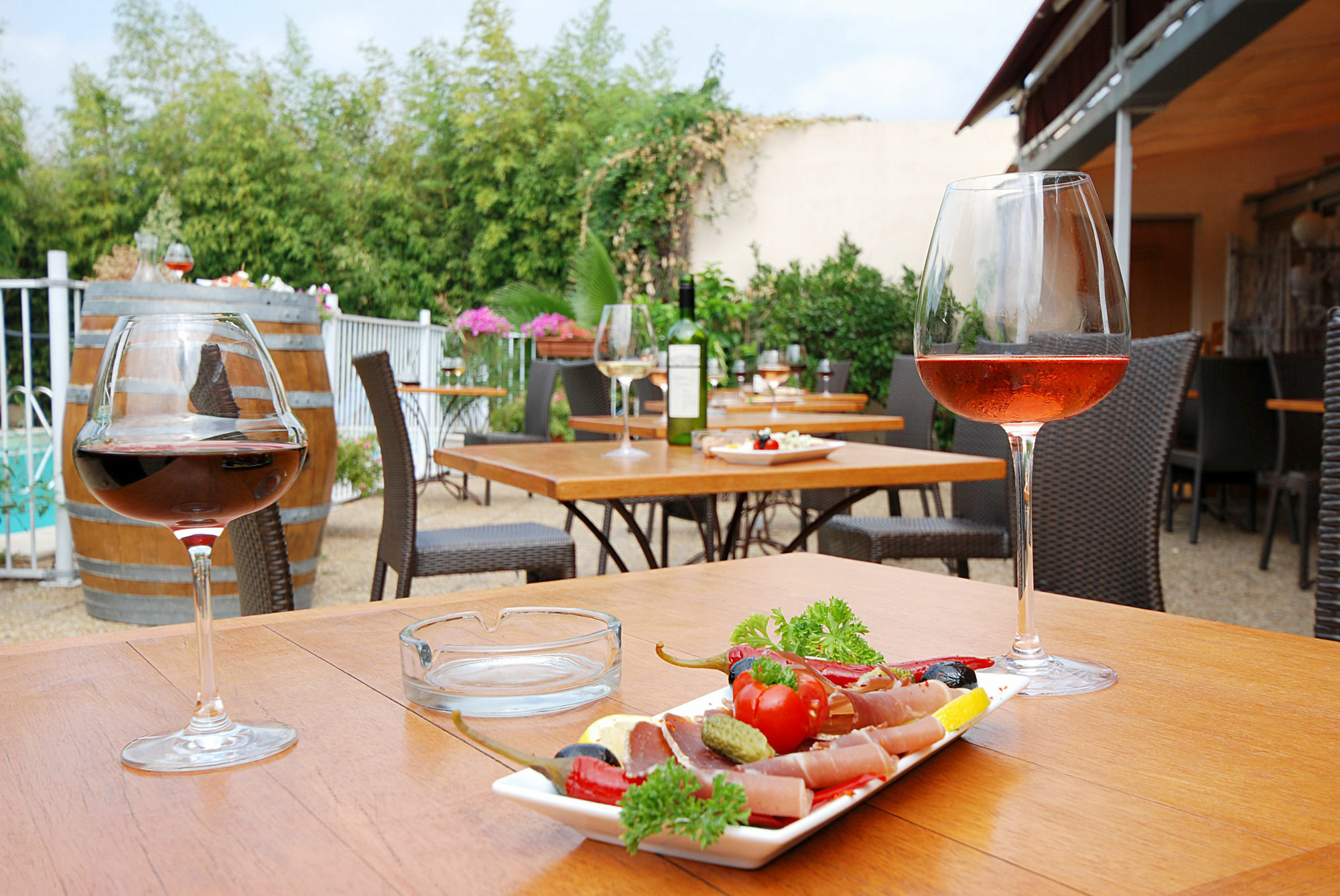 נים Logis Nimotel Hotel Cosy מראה חיצוני תמונה